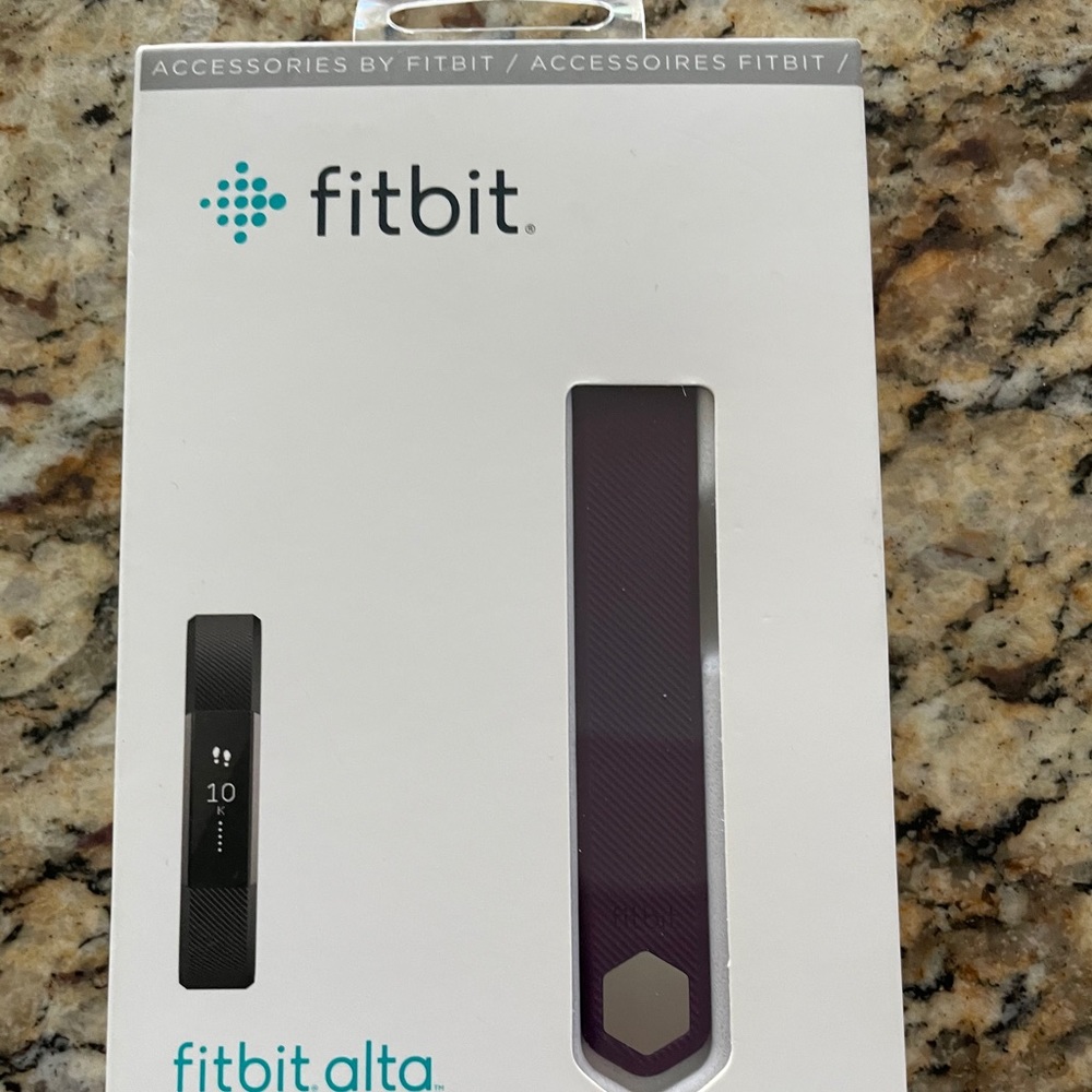 Fitbit Alta Band (only) PURPLE NWT size small